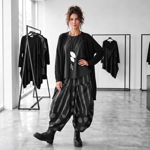 extravagante Baumwoll-Hose "stripes & dots" in anthrazit gemustert
