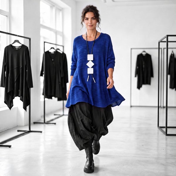 Bouclé-Strick Pulli in gemütlicher A-Linie in royalblau