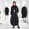 Sweatshirt - Kleid "stripes & dots" in großzügiger Tulpenform in schwarz gemustert