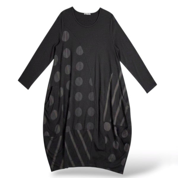 Sweatshirt - Kleid "stripes & dots" in großzügiger Tulpenform in schwarz gemustert