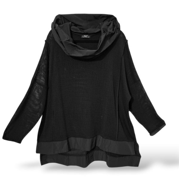 Baumwoll Strick Pulli in Kastenform mit Akzenten aus Taft in schwarz
